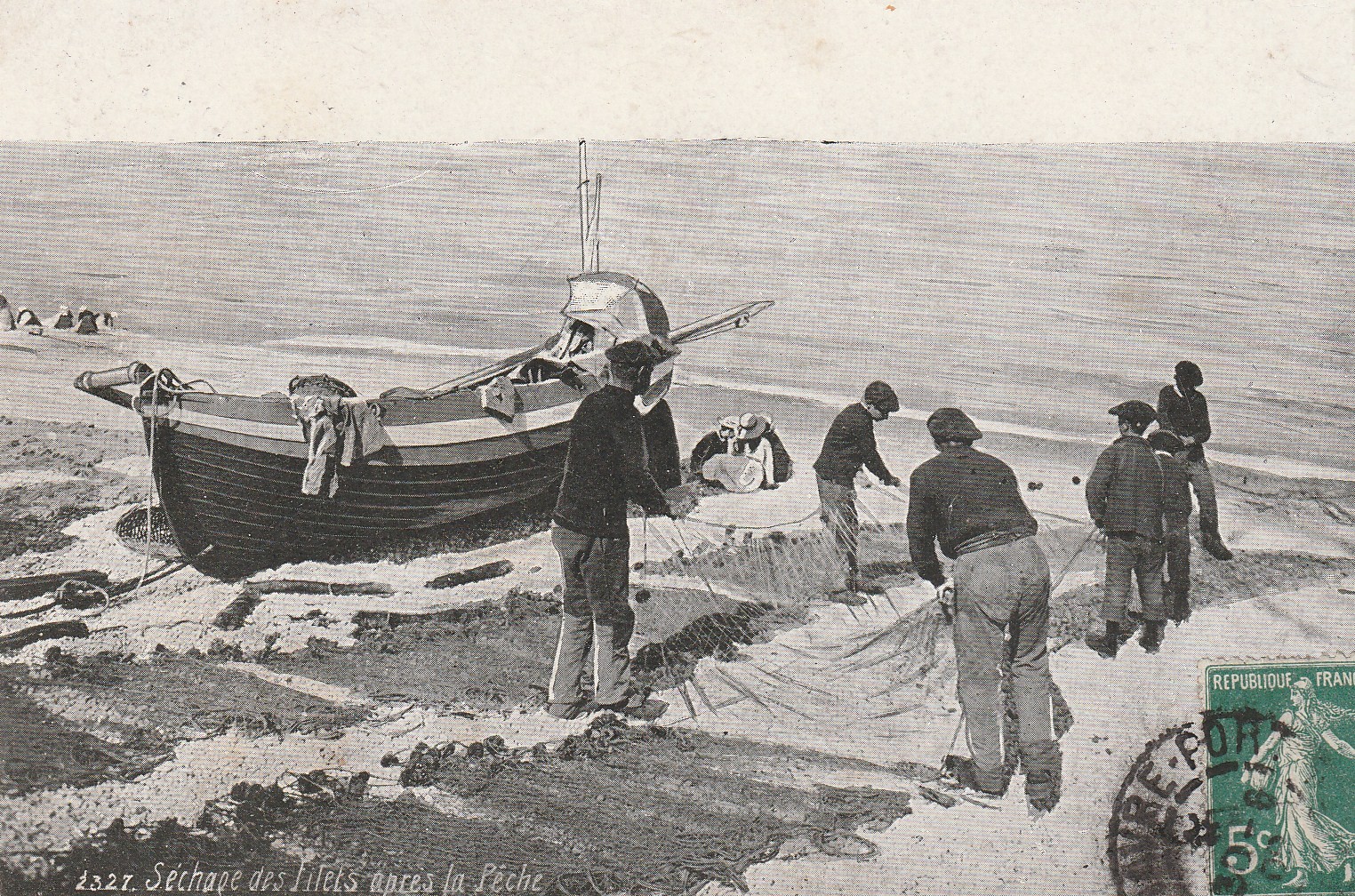 METIERS DE LA MER. Séchage des filets après la Pêche 1909