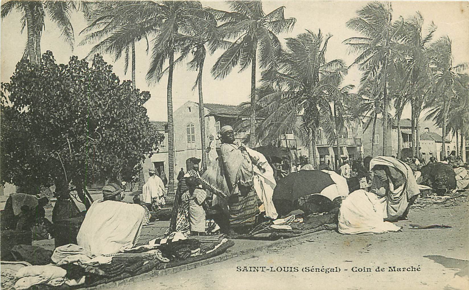 SENEGAL. Saint-Louis un coin du Marché indigène vers 1900