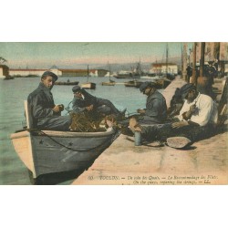 83 TOULON. Le Raccommodage des Filets sur le Quai 1922