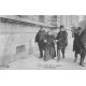 PARIS 10. Une Récalcitrante Place de la République en 1907 avec Policiers
