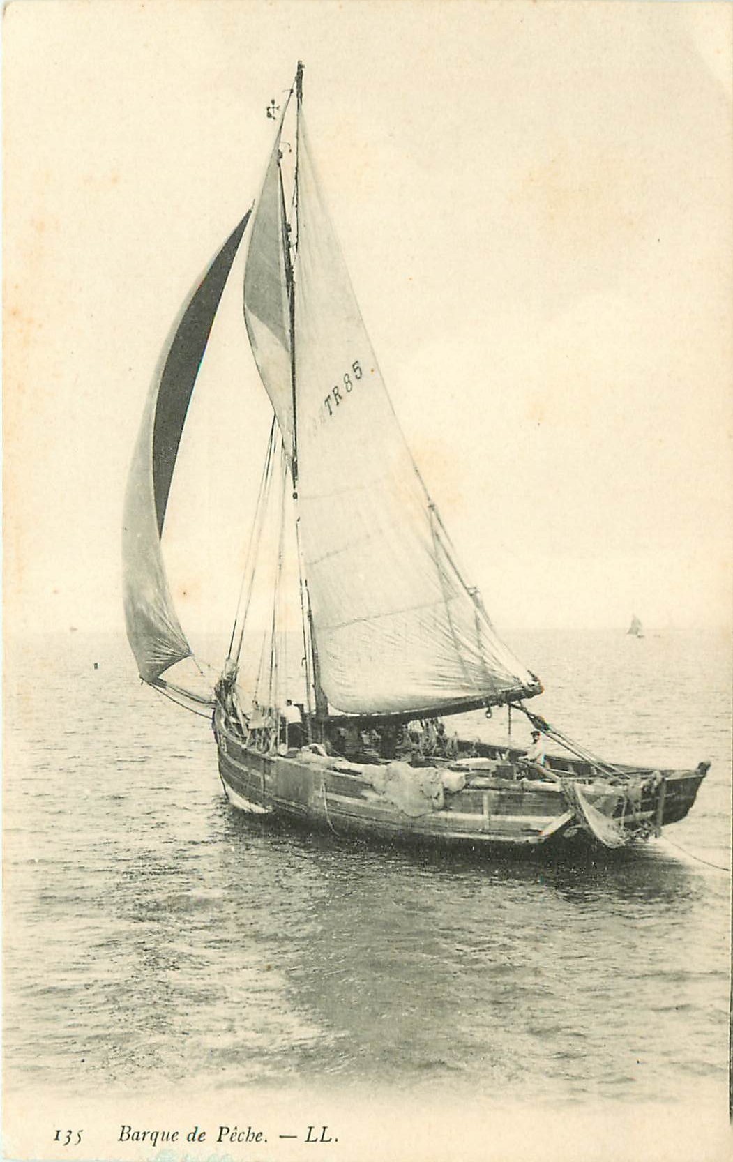 METIERS DE LA MER. Barque de Pêche, Pêcheurs et Poissons