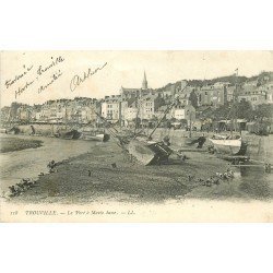 carte postale ancienne 14 TROUVILLE. Le Port à Marée basse 1904 Bateau de Pêcheurs à sec