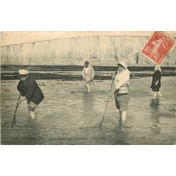 76 MESNIL-VAL. La Pêche aux Crevettes 1915