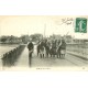 62 LE TOUQUET PARIS-PLAGE. Pêcheuses de Crevettes sur le Pont 1908