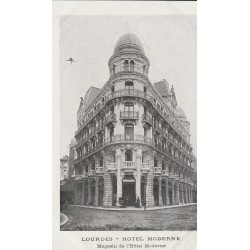 65 LOURDES. Magasin de l'Hôtel Moderne