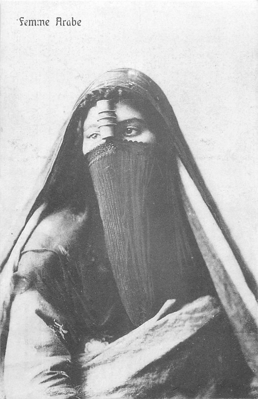 EGYPTE. Femme Arabe
