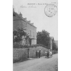 71 BRANDON. Attelage de Boeufs devant le Bureau de Poste 1910