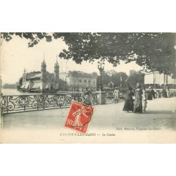 95 ENGHIEN-LES-BAINS. Promeneuses vers le Casino 1918