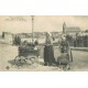 41 BLOIS. Paysannes au retour du Marché avec chariottes 1903