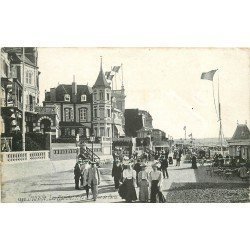 carte postale ancienne 14 TROUVILLE. Les Planches Rue de Paris. Aqua Photo