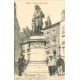 41 BLOIS. Belle animation au pied de la Statue Denis Papin