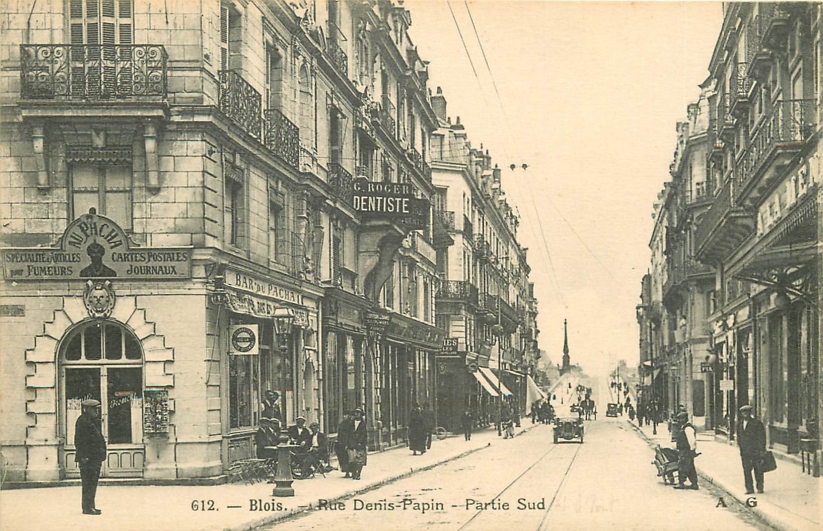 41 BLOIS. Bar au Pacha avec commerce de journaux et cartes postales rue Denis Papin