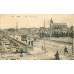 41 BLOIS. Tramway publicité Dubonnet sur le Pont avec vespasiennes