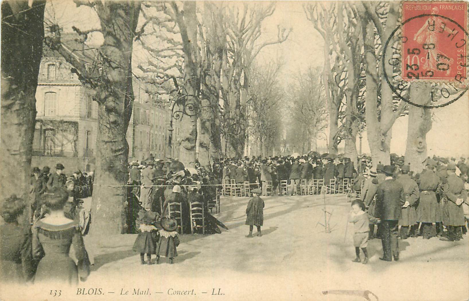 41 BLOIS. Un Concert sur le Mail 1907