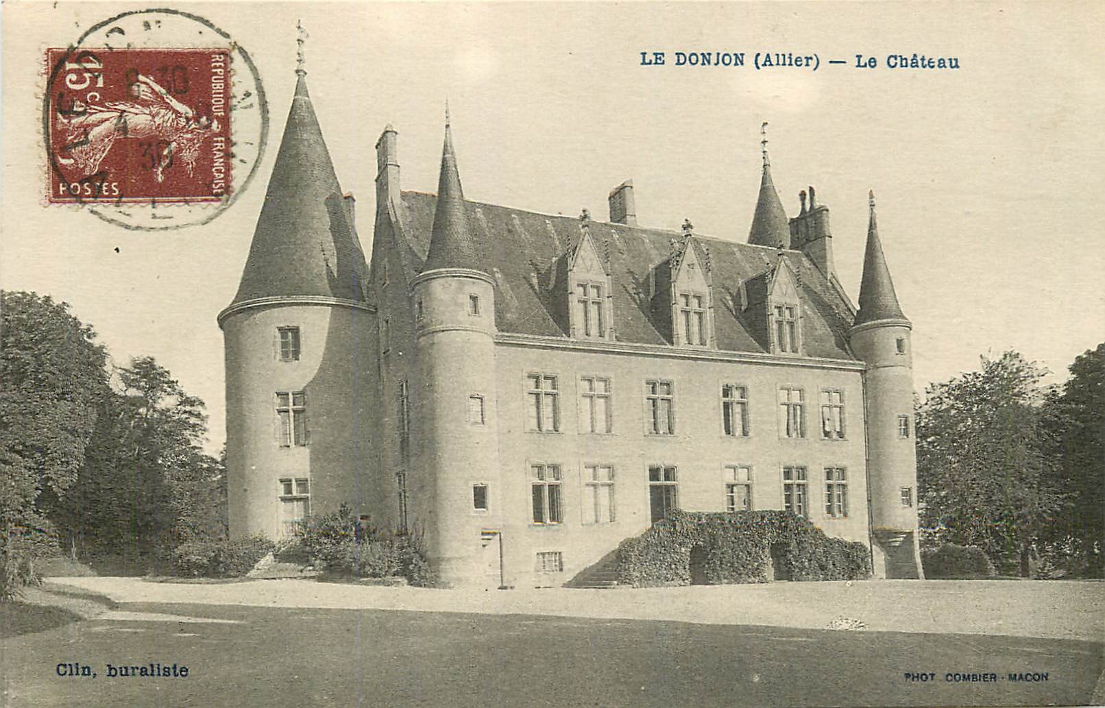 03 LE DONJON. Le Château 1930