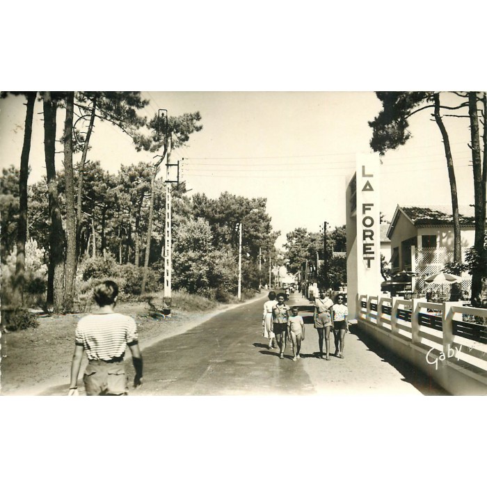 17 . MULTIVUES . SAINT TROJAN . 1961 