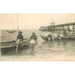 33 ARCACHON. Arrivages d'Huîtres avec Parqueuses 1909