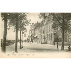 41 BLOIS. L'Hôtel de Ville ou Mairie et le Quai