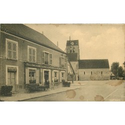 77 BEAUMONT-EN-GATINAIS. Café Tabac du Commerce place de l'Eglise