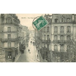 41 BLOIS. Rue Denis Papin avec Café Jeanne et Chausseur 1902