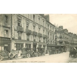 41 BLOIS. Voitures anciennes devant le Grand Hôtel Hallopé 1912