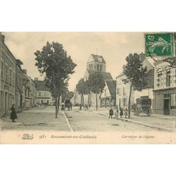 77 BEAUMONT-DU-GÂTINAIS. Carrefour de l'Eglise 1907 et Boulangerie
