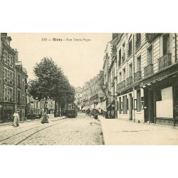 41 BLOIS. Rue Denis Papin avec tramway