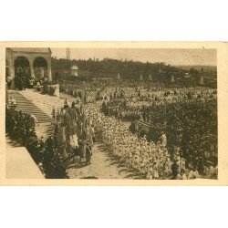 carte postale ancienne 14 LISIEUX. Cérémonie sur Parvis de la Basilique 1935