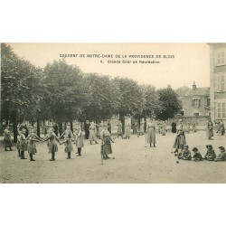 41 BLOIS. Couvent Notre-Dame Providence. Jeux de croquet et Ronde en cour de récréation