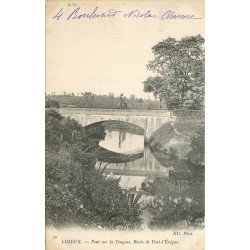 carte postale ancienne 14 LISIEUX. Pont sur la Touques Route de Pont-l'Evêque 1906