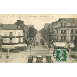 72 LE MANS. Café Parisien avec taxis anciens devant la Gare avenue Thiers 1923