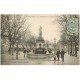 carte postale ancienne 02 SOISSONS. Fontaine de la Grand Place vers 1907