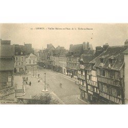 carte postale ancienne 14 LISIEUX. Place de la Halle au Beurre