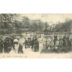 21 DIJON. Grosse animation au Parc Darcy 1915