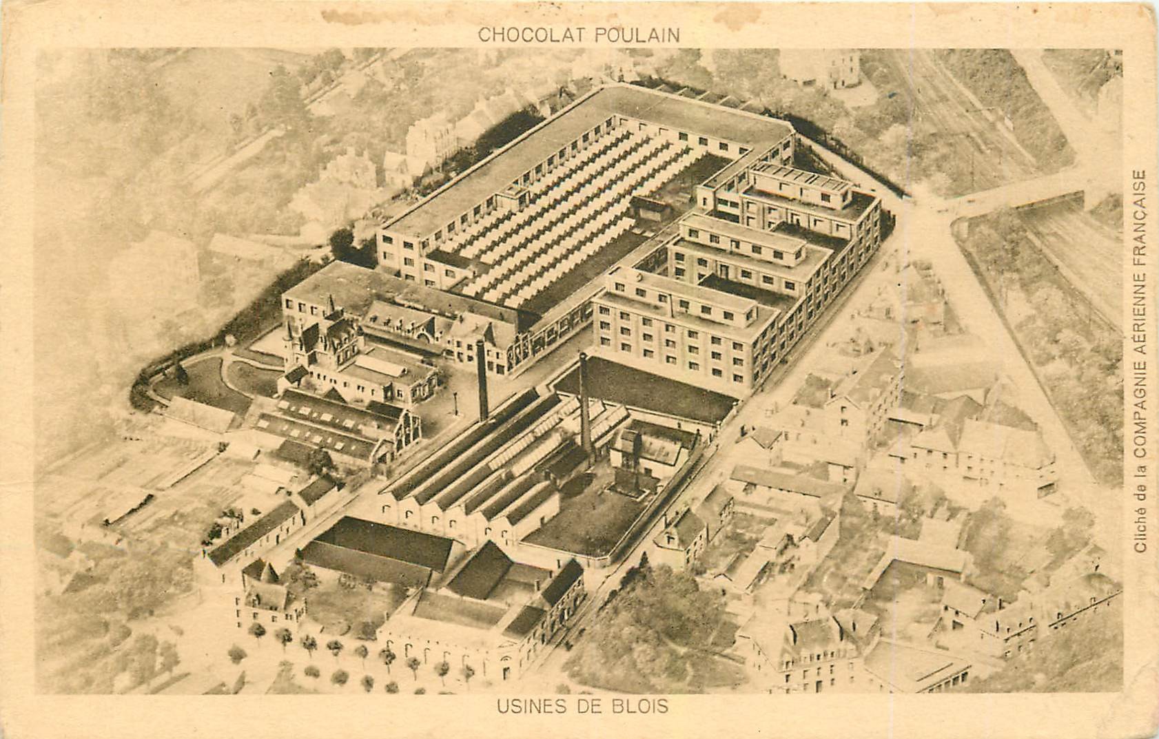 41 BLOIS. vue aérienne de l'Usine chocolat Poulain 1966