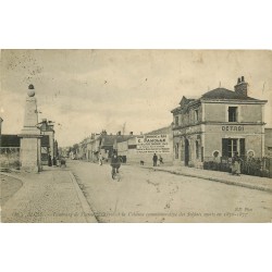 41 BLOIS. Cycliste devant l'Octroi Faubourg de Vienne 1908