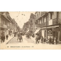 62 BERCK PLAGE. Magasin de Cartes Postales sur la rue Canot bien animée 1928