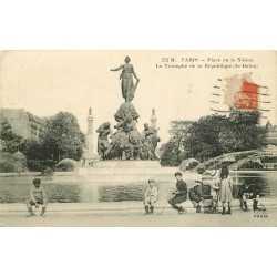 PARIS XII. Triomphe de la République Place de la Nation