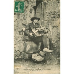 43 LE PUY EN VELAY. Le Joueur de Vielle musicien d'Auberge 1911