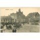 carte postale ancienne 02 SOISSONS. La Gare. Fiacres et voitures décapotables anciennes