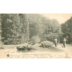 41 BLOIS. Jardiniers dans le Jardin de l'Archevêché 1904