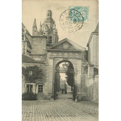 3 x Cpa 41 BLOIS. Evêché la Porte 1908, l'Entrée et Abside de la Cathédrale 1913