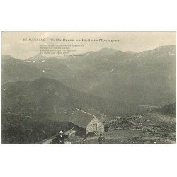 carte postale ancienne 15 AUVERGNE. Un Buron au Pied des Montagnes. Fabrication du Fromage et Beurre