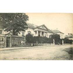 41 BLOIS. Le Palais de Justice avec affiche Chocolat Poulain