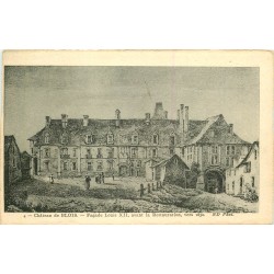 3 x Cpa 41 BLOIS. Château vers 1830, Place 1903 et Cour