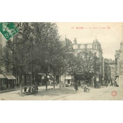 41 BLOIS. Crèmerie sur la Place Louis XII