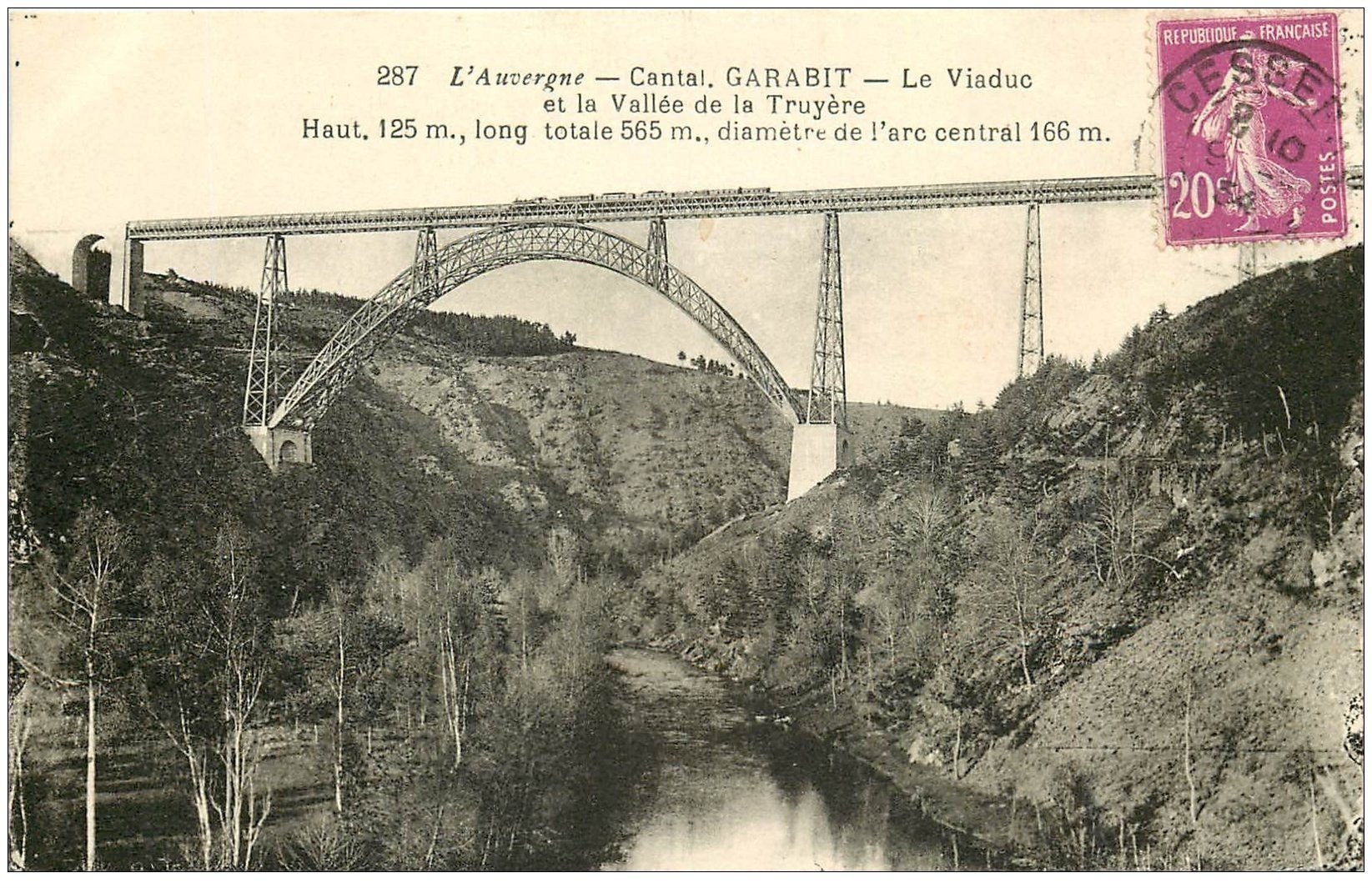 carte postale ancienne 15 GARABIT. Le Viaduc sur Vallée de la Truyère 1934