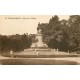 Madagascar. TANANARIVE. Statue de Galliéni avec Jardiniers