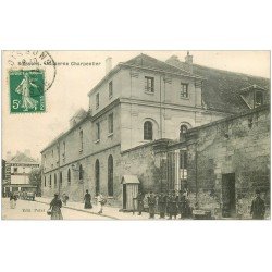 carte postale ancienne 02 SOISSONS. Militaires Caserne Charpentier 1912.