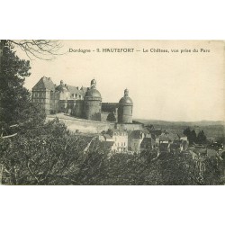 24 HAUTEFORT. Château et Parc